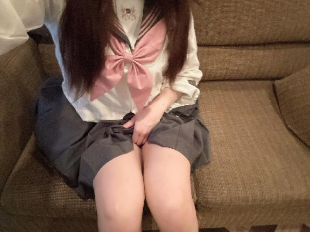 愛ドル学園～制服美少女集めました～ さな☆〇〇学生♡ チラッと？